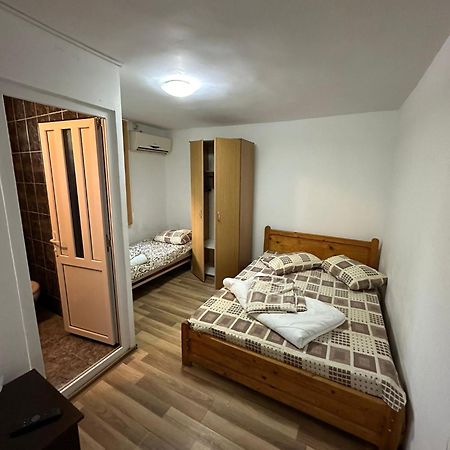 Casa Pestelui Otel Două Mai Dış mekan fotoğraf